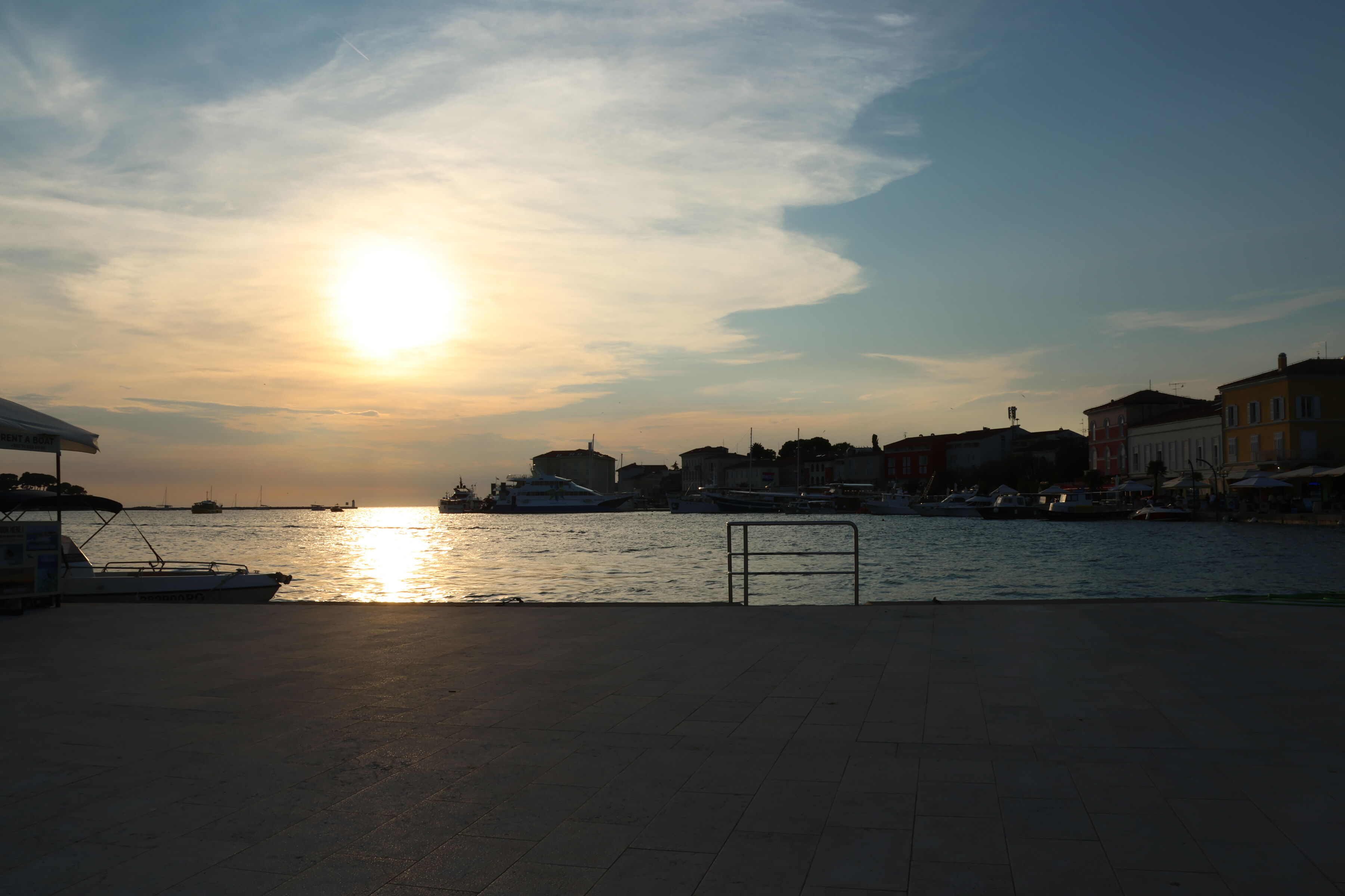 Evening at the harbor